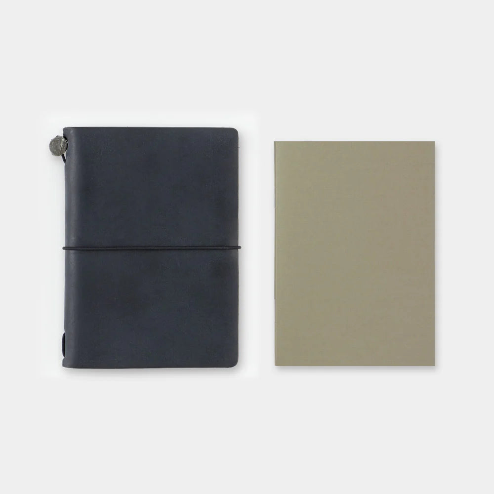 TRAVELER'S notebook Passport Size 007 Weekly Free Diary Refill