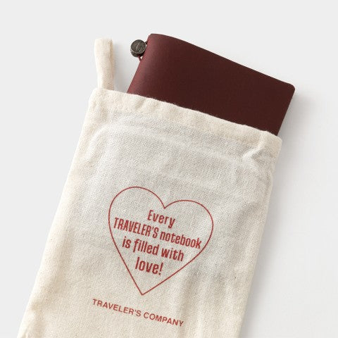 TRAVELER'S notebook Limited Edition LOVE AND TRIP Passport Red