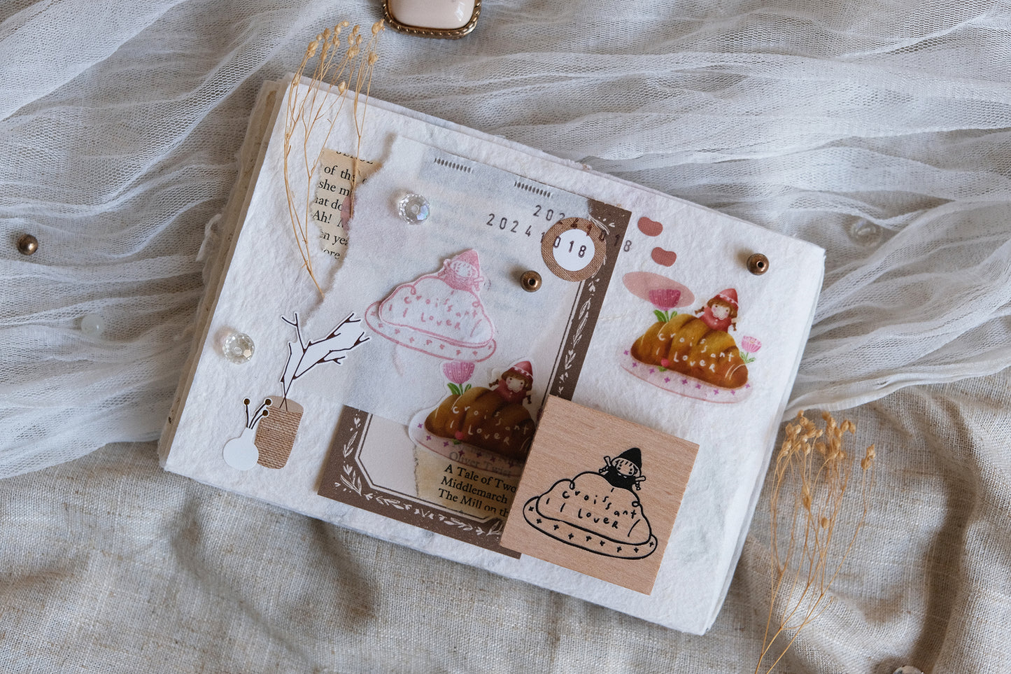 Eileen Tai SIMPLE HAPPINESS Rubber Stamp Collection - Croissant Lover