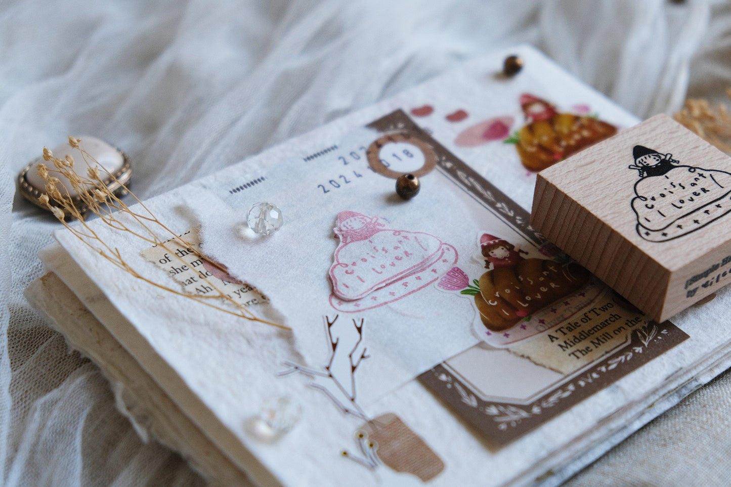 Eileen Tai SIMPLE HAPPINESS Rubber Stamp Collection - Croissant Lover