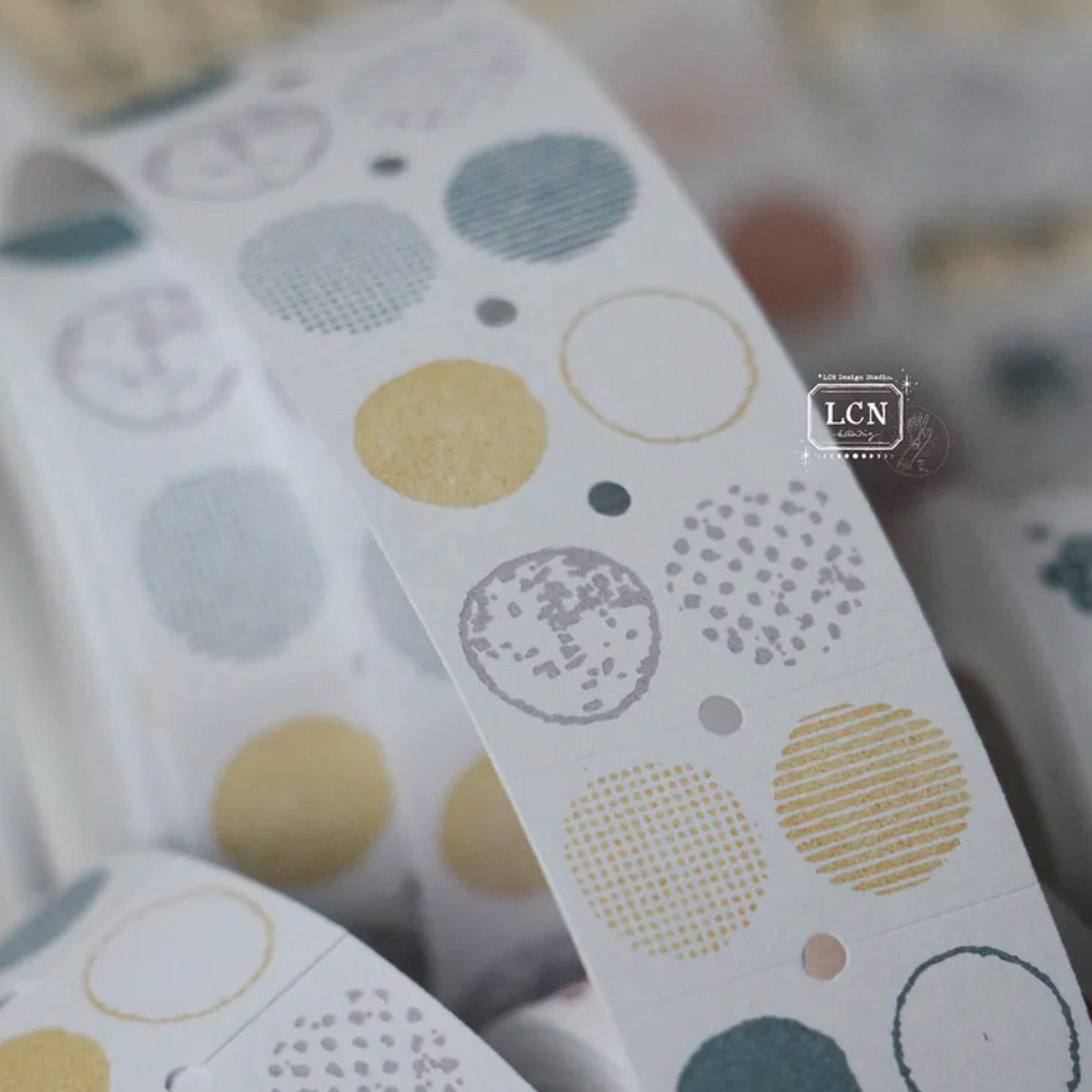 LCN Design Studio Label Stickers - Circle: Earth Tone