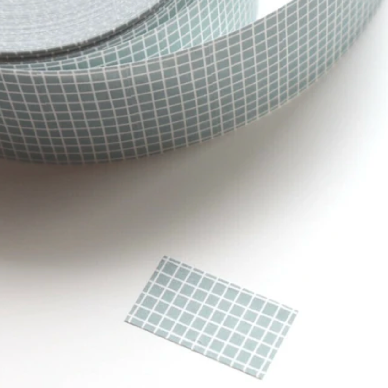forme. Label Stickers - Grey Grid