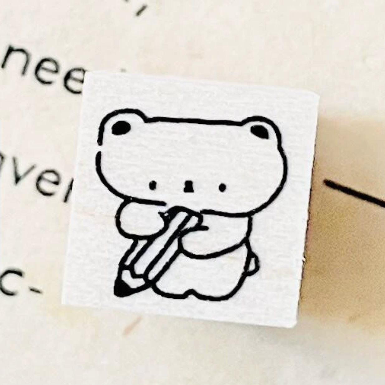 Ikhanko Mini Rubber Stamp - Bear Pencil 2