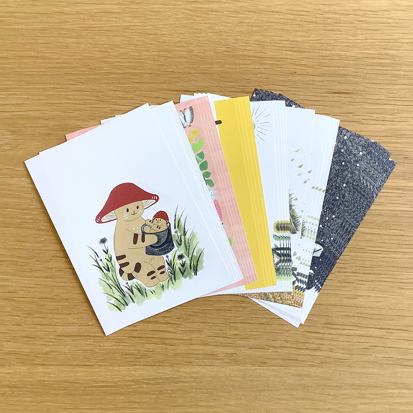 4legs Mushroom Cat A6 Paper Set (6 designs)