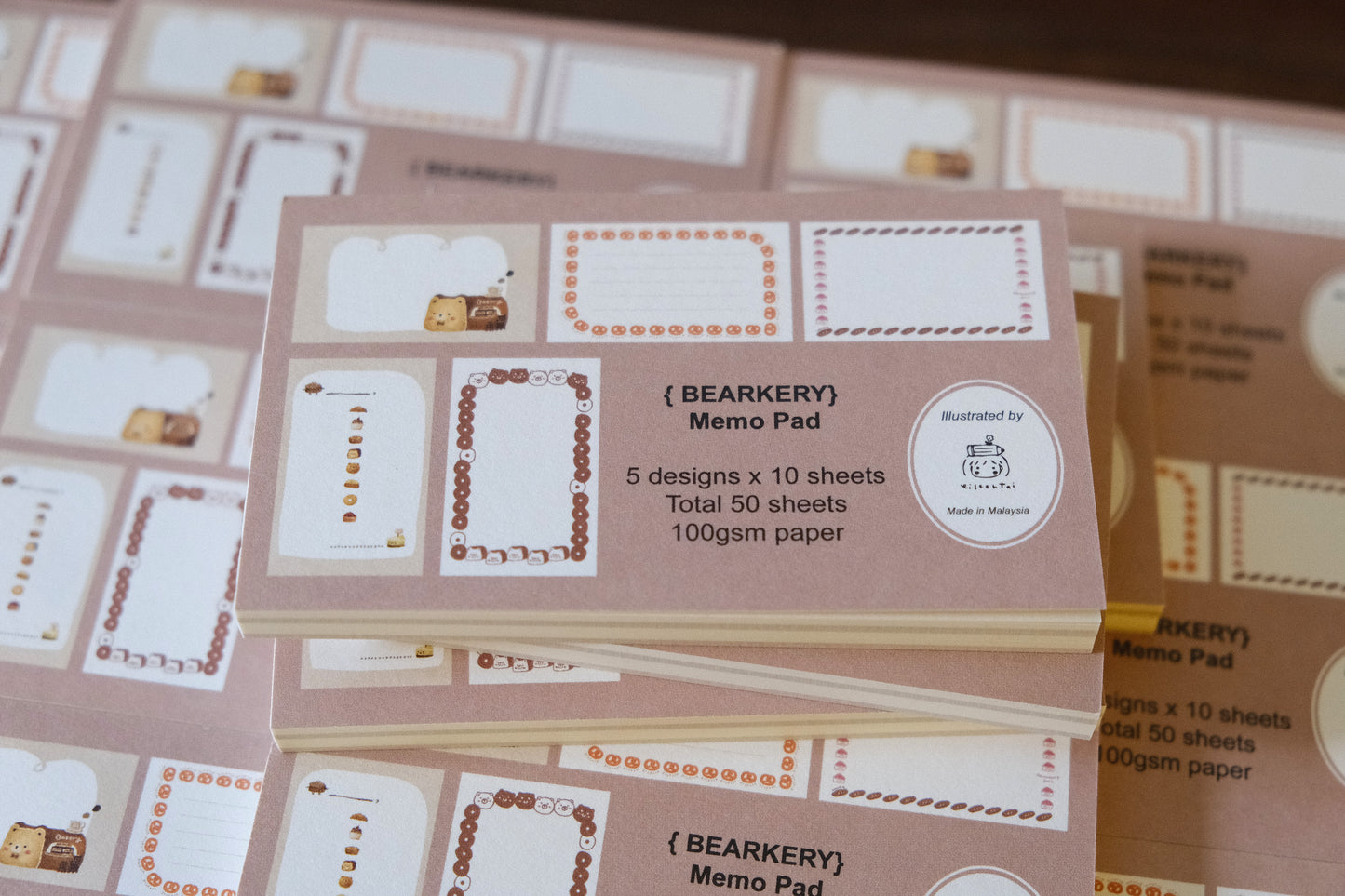 Eileen Tai Memo Pad - Bearkery