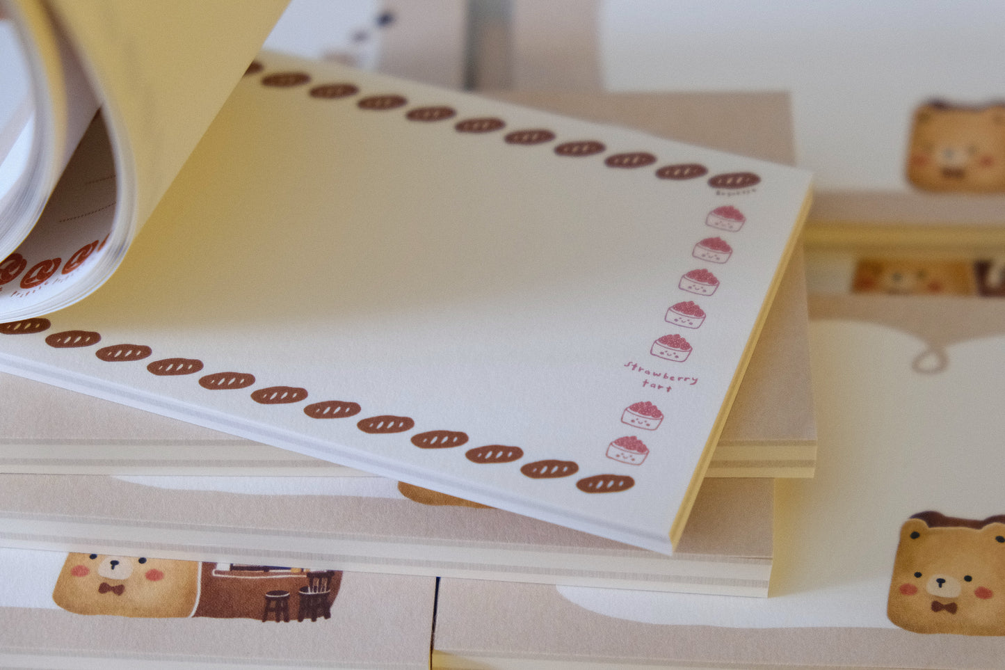 Eileen Tai Memo Pad - Bearkery