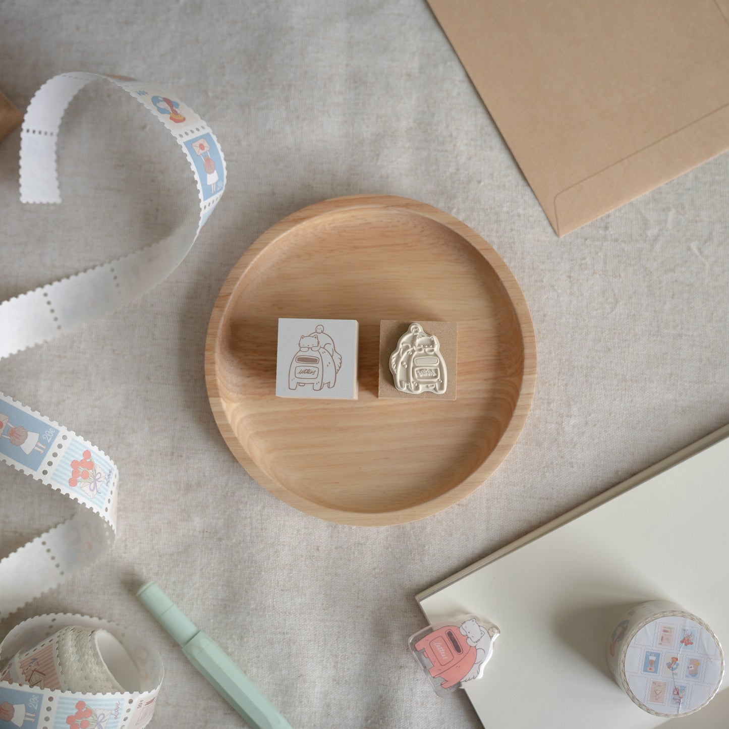 Sho Little Happiness Rubber Stamp - Cat & Mailbox