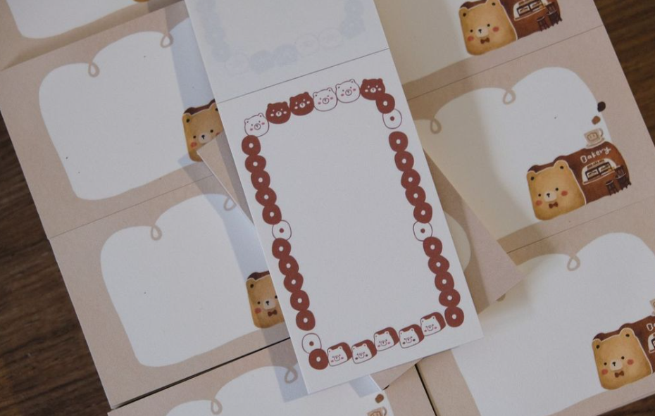 Eileen Tai Memo Pad - Bearkery
