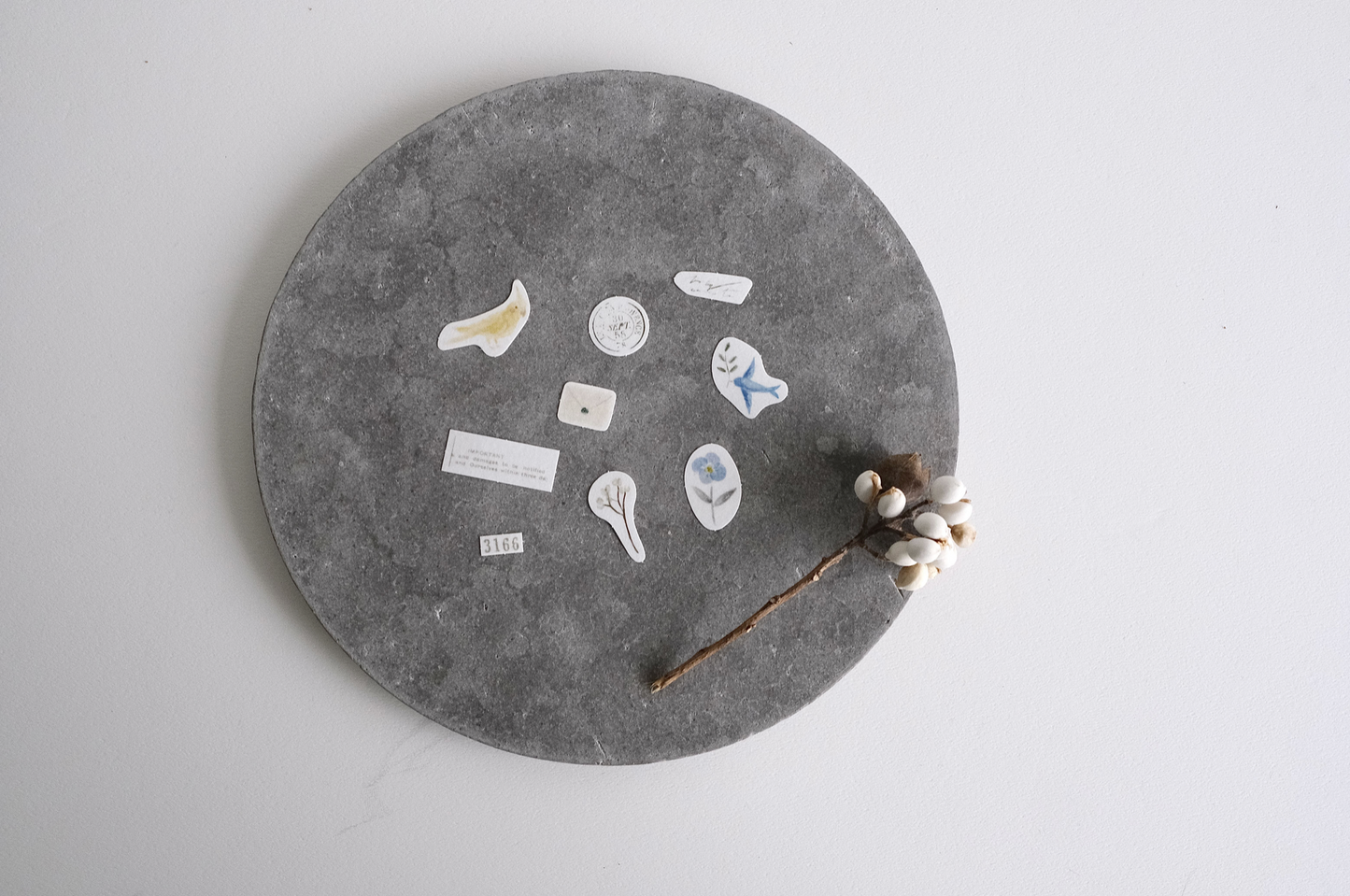 YOHAKU Flake Seal Humming F-020