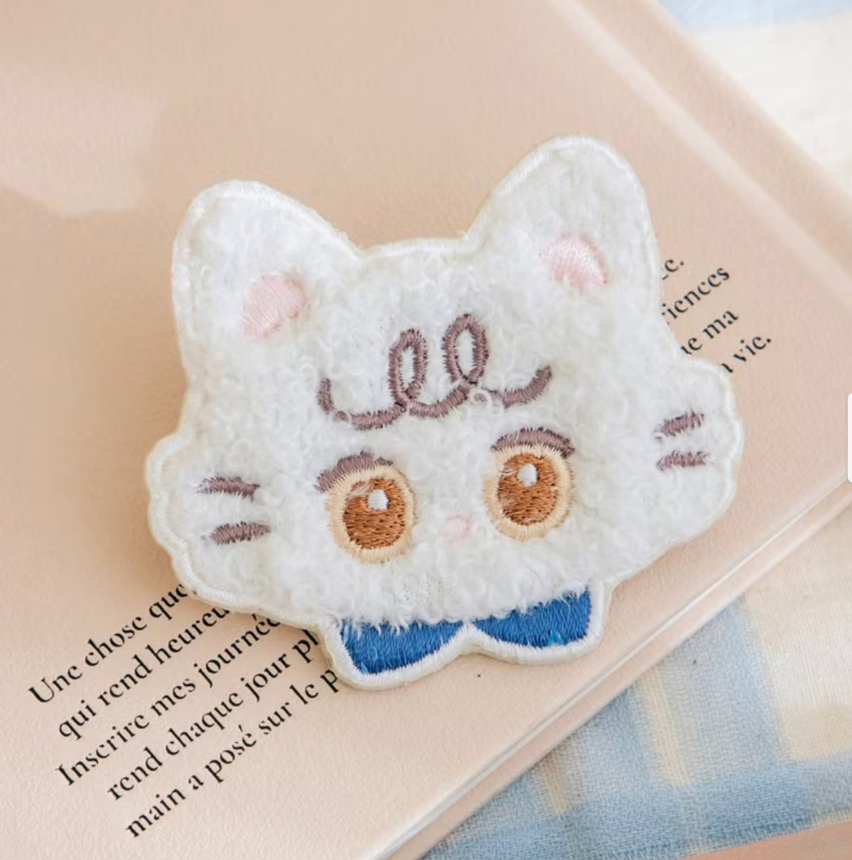 wwiinngg Plush Embroidered Pin - Mi Do the White Cat