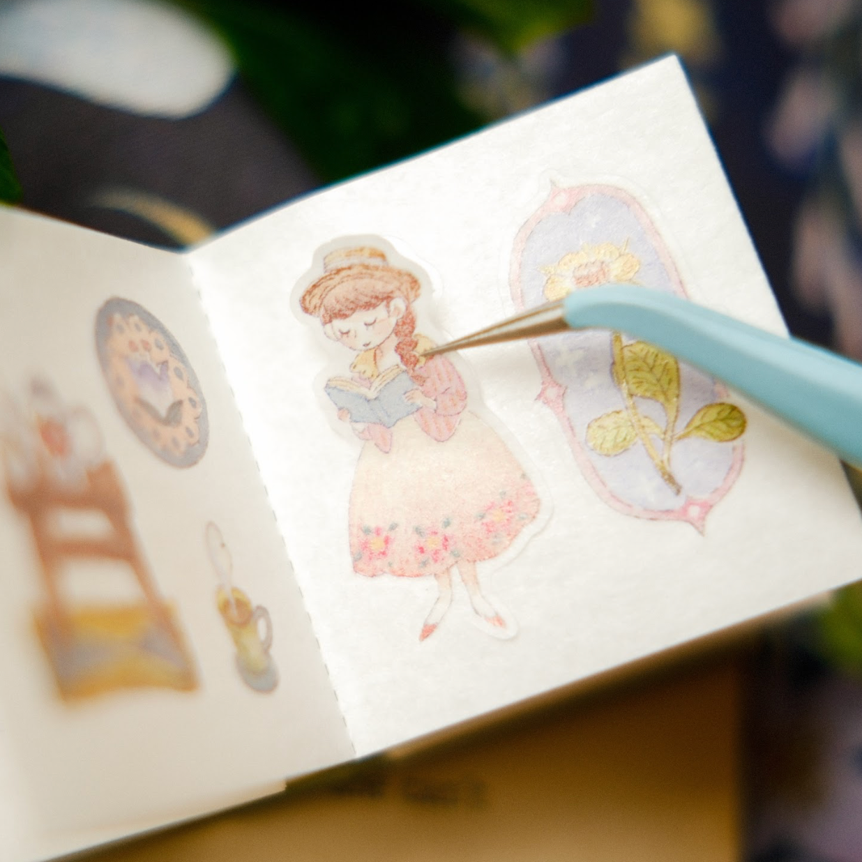 Teayou Kiss Cut Washi Sticker Book - The Wandering Garden