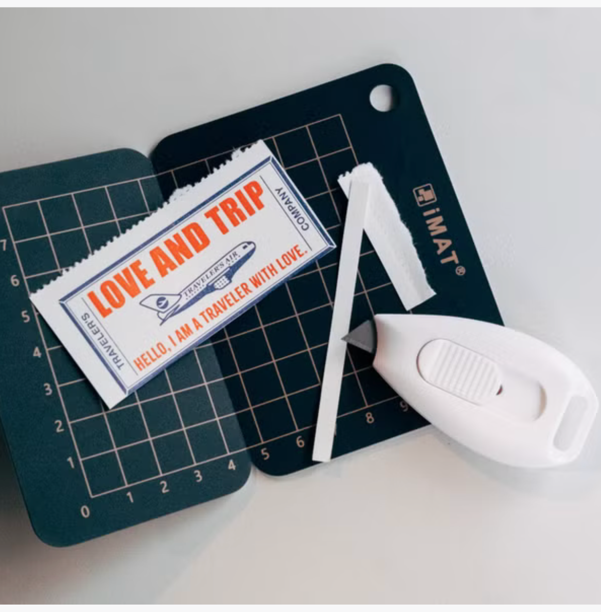 La Dolce Vita Aiya Bungu x iMAT mini Portable Cutting Mat with Utility Knife