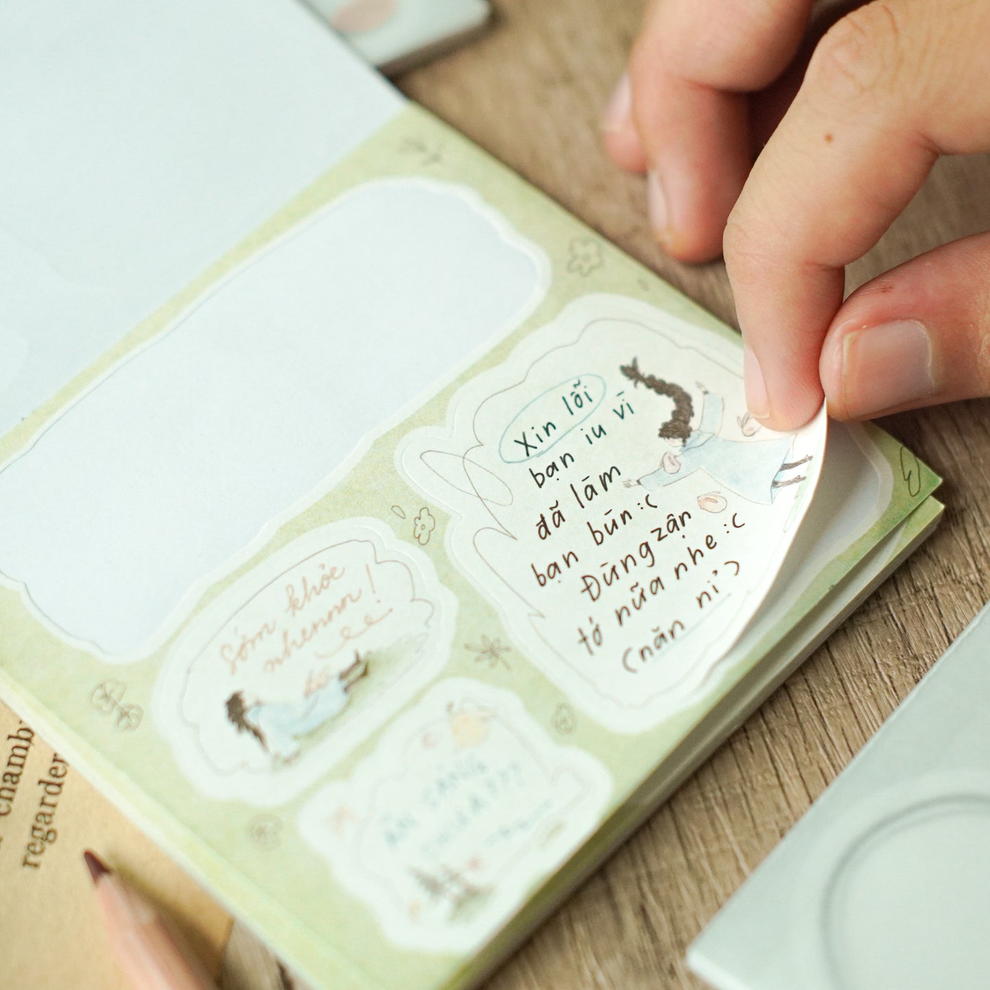 Teayou Frame Notes Sticker Pad - Ji Ji in the Forest